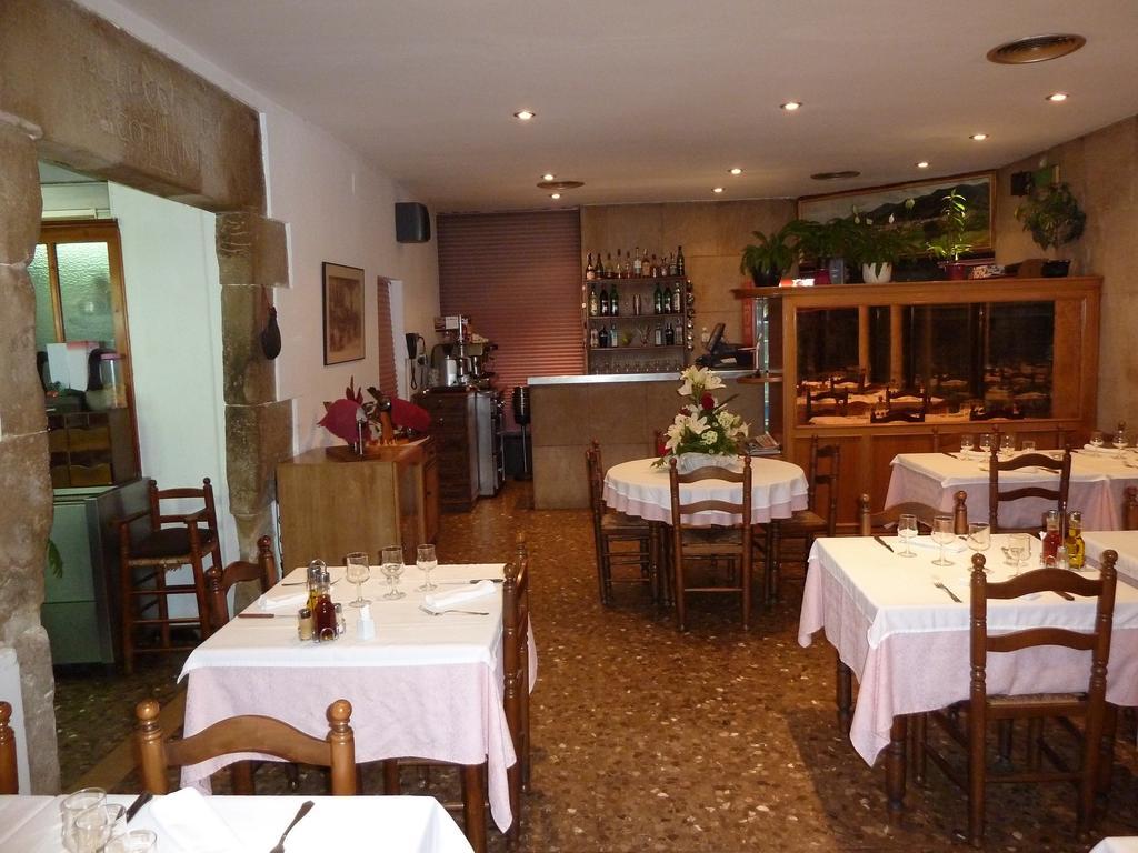 Hotel Restaurant Fonda Giralt Amer Exteriér fotografie